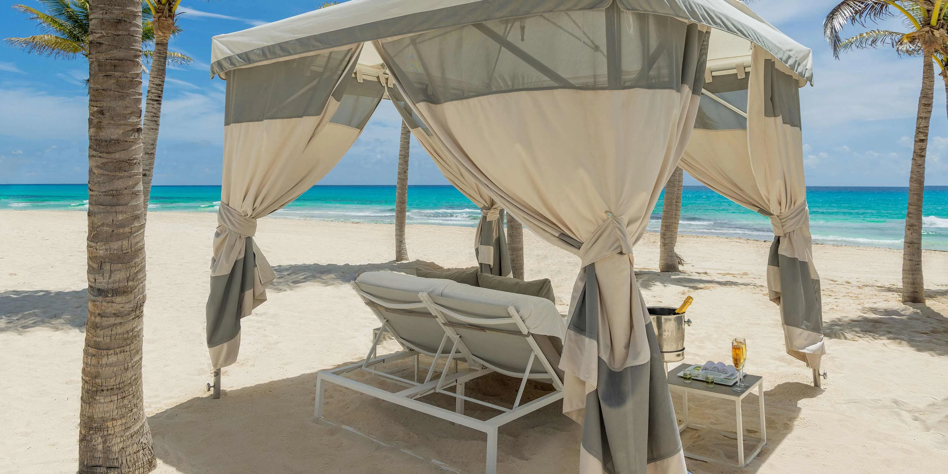 Beach Canopies for relaxation | Le Blanc Spa Resort Cancun